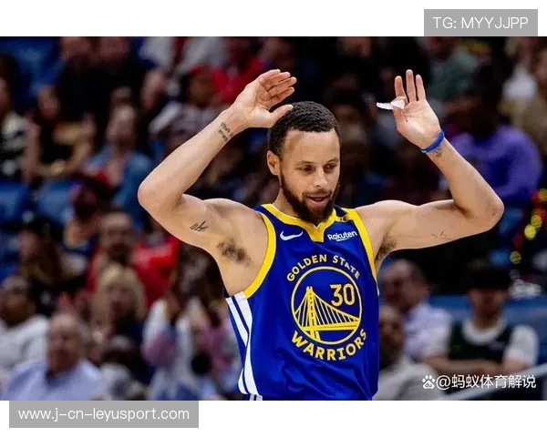 勇士队追逐历史佳绩，目标联盟三连冠，勇士队历史队标